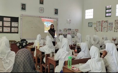MTs NURUL HIDAYAH LAKSANAKAN SUPERVISI KELAS MATA PELAJARAN BAHASA INGGRIS